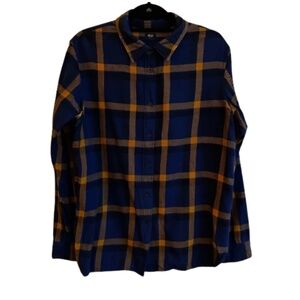 UNIQLO Blue Plaid Flannel Button Up